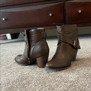 Chic Brown Leather Ankle Booties